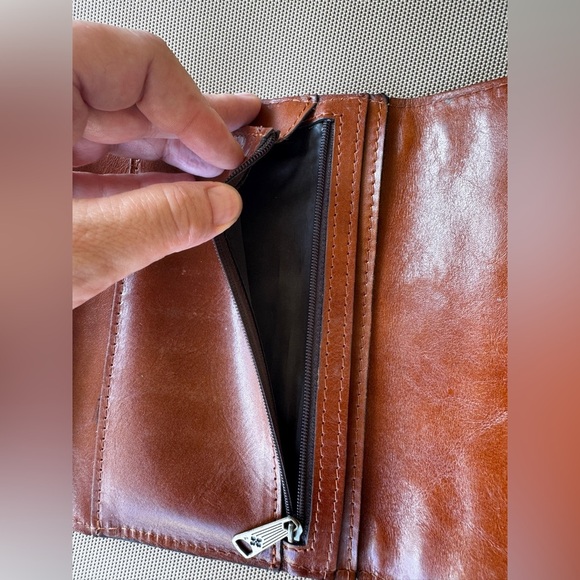 Patricia Nash Brown, Tan, Army Green & Black Leather Print Wallet. - Picture 4 of 11